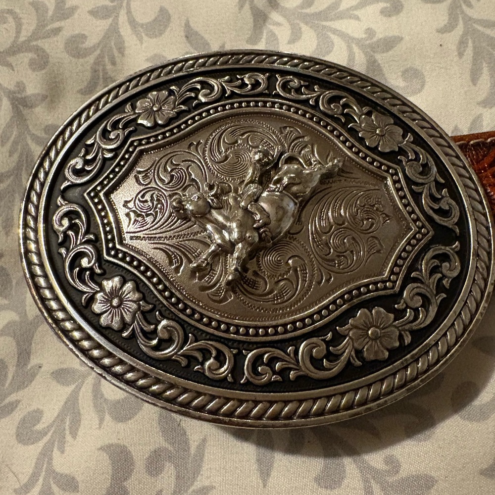 Nocona Western Belt Buckle. Western Belt’s leather hand tooled horse belt.
